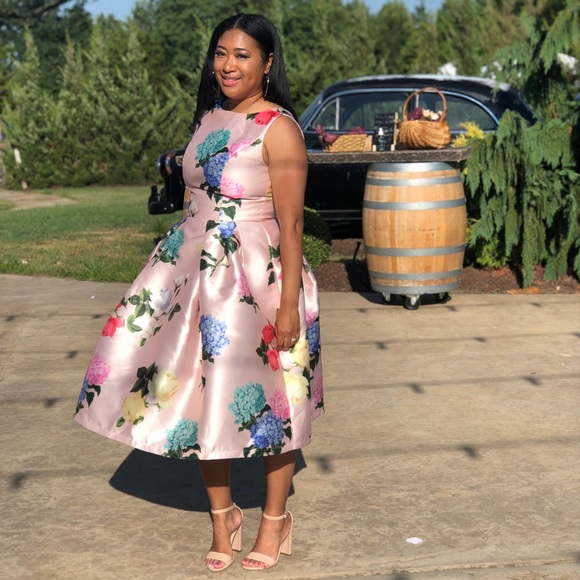 Floral midi dress with pockets - Picture 4 of 8